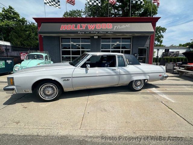 1982 Oldsmobile 98 2dr Coupe Regency - 22488514 - 25