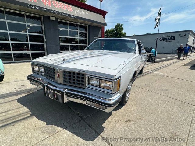 1982 Oldsmobile 98 2dr Coupe Regency - 22488514 - 29