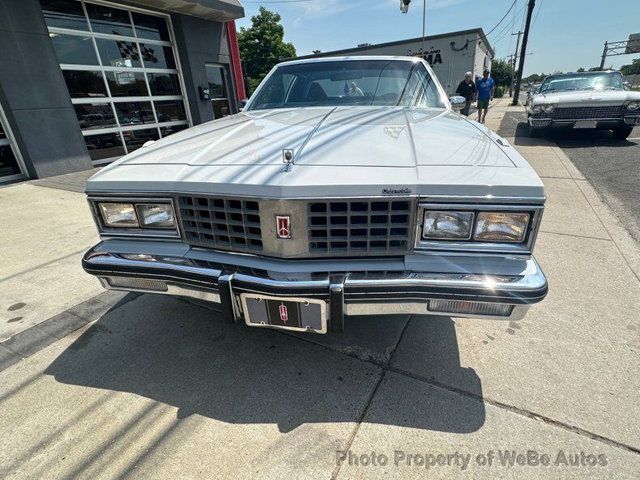 1982 Oldsmobile 98 2dr Coupe Regency - 22488514 - 31