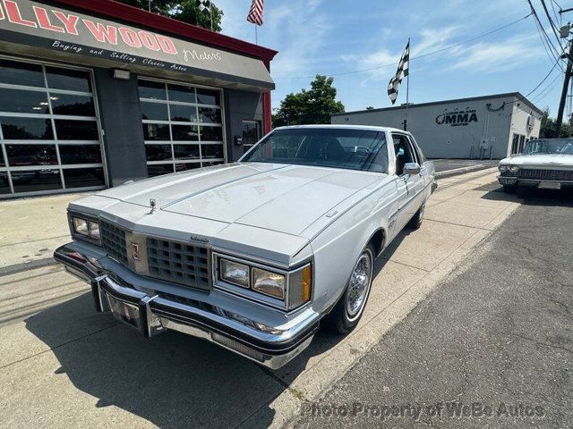 1982 Oldsmobile 98 2dr Coupe Regency - 22488514 - 5