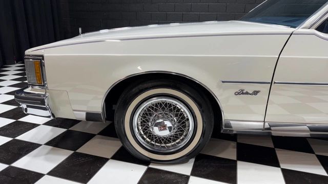 1982 Oldsmobile Delta 88 Base 2dr Coupe - 22982700 - 24