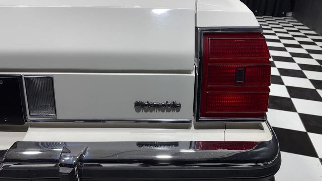 1982 Oldsmobile Delta 88 Base 2dr Coupe - 22982700 - 29