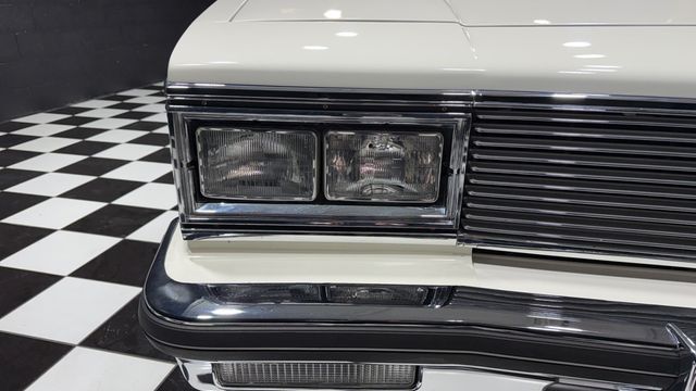 1982 Oldsmobile Delta 88 ONLY 8,927 ORIGINAL MILES - ONLY 2 OWNERS - 22982700 - 19