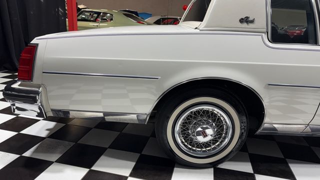 1982 Oldsmobile Delta 88 ONLY 8,927 ORIGINAL MILES - ONLY 2 OWNERS - 22982700 - 28