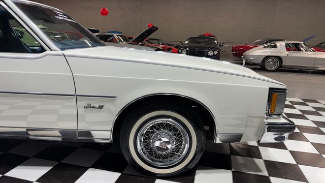 1982 Oldsmobile Delta 88 ONLY 8,927 ORIGINAL MILES - ONLY 2 OWNERS - 22982700 - 30