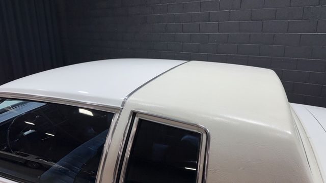 1982 Oldsmobile Delta 88 ONLY 8,927 ORIGINAL MILES - ONLY 2 OWNERS - 22982700 - 43