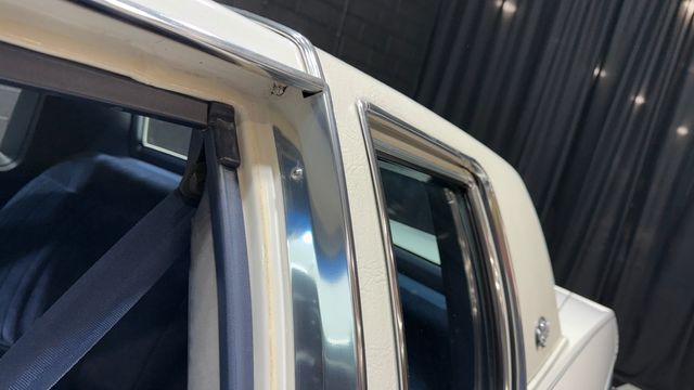 1982 Oldsmobile Delta 88 ONLY 8,927 ORIGINAL MILES - ONLY 2 OWNERS - 22982700 - 68