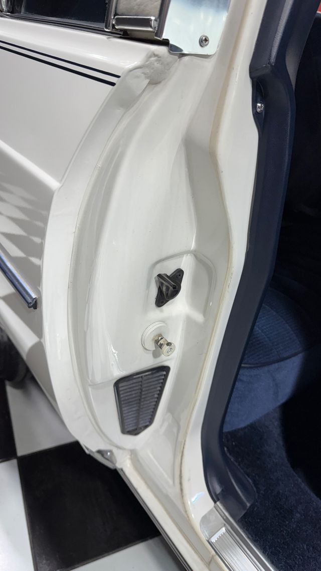 1982 Oldsmobile Delta 88 ONLY 8,927 ORIGINAL MILES - ONLY 2 OWNERS - 22982700 - 72