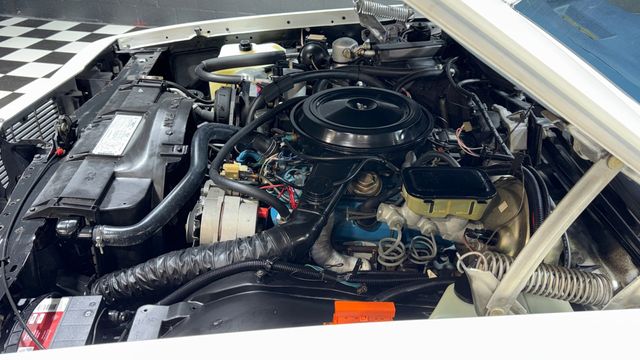 1982 Oldsmobile Delta 88 ONLY 8,927 ORIGINAL MILES - ONLY 2 OWNERS - 22982700 - 84