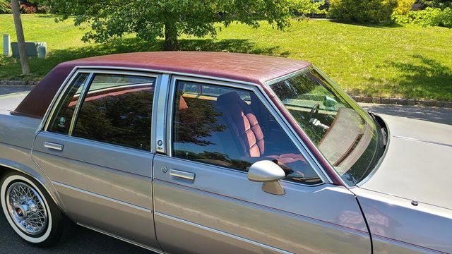 1983 Buick LeSabre Limited - 20906643 - 90