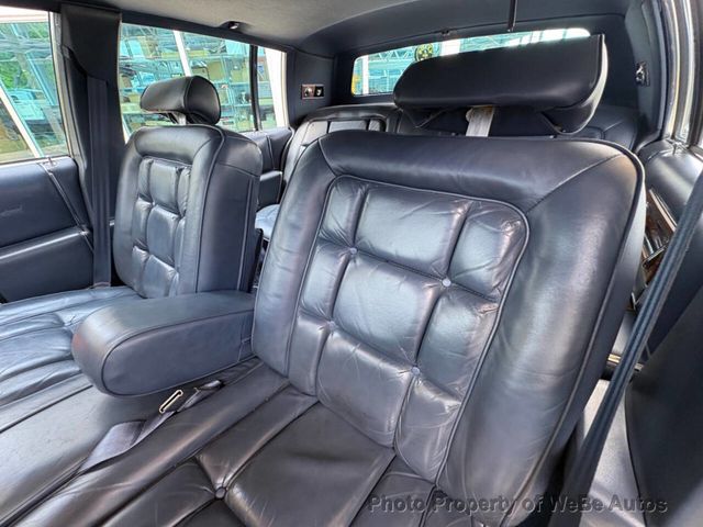 1983 Cadillac Fleetwood  - 23027384 - 28