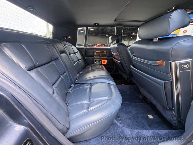 1983 Cadillac Fleetwood  - 23027384 - 35