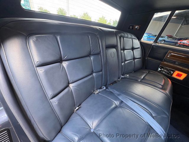 1983 Cadillac Fleetwood  - 23027384 - 36