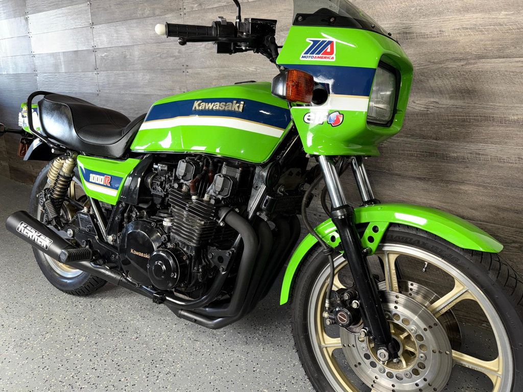 1983 Kawasaki KZ1000R Superbike Replica - 22946124 | Video 2