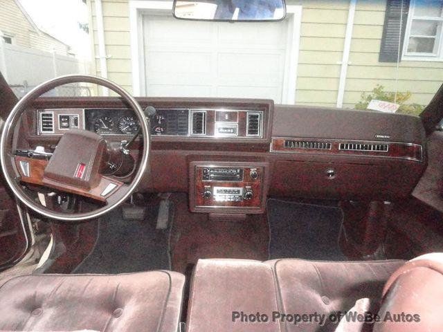 1983 Oldsmobile Cutlass Supreme Brougham For Sale - 22964427 - 20
