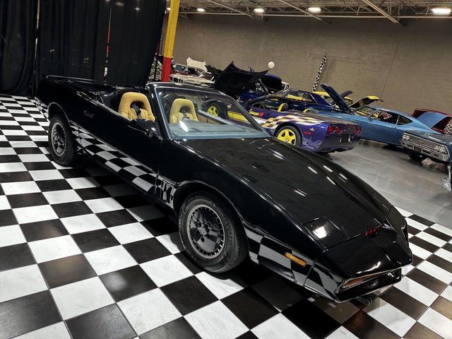 1983 Pontiac Firebird TRANS AM KITT RECREATION - 23001769 - 12