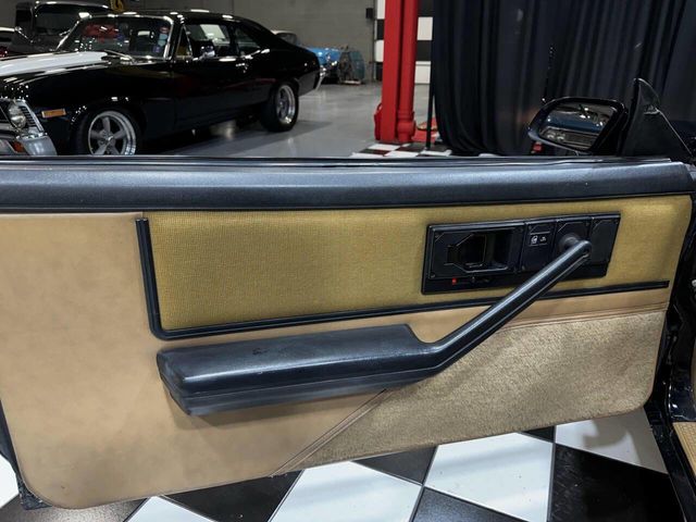 1983 Pontiac Firebird TRANS AM KITT RECREATION - 23001769 - 14