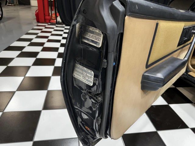 1983 Pontiac Firebird TRANS AM KITT RECREATION - 23001769 - 15