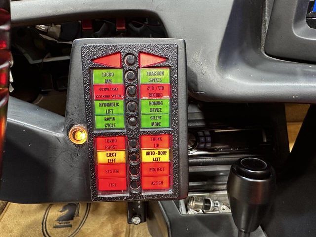 1983 Pontiac Firebird TRANS AM KITT RECREATION - 23001769 - 26