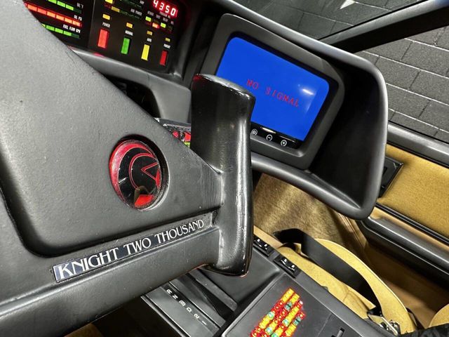 1983 Pontiac Firebird TRANS AM KITT RECREATION - 23001769 - 28