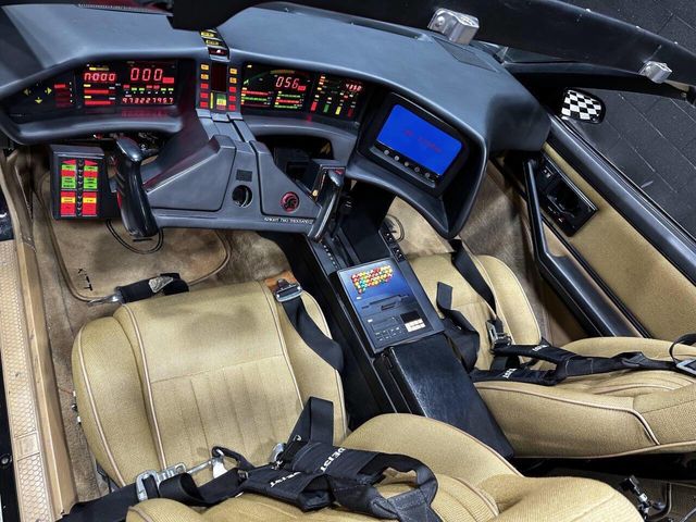 1983 Pontiac Firebird TRANS AM KITT RECREATION - 23001769 - 4