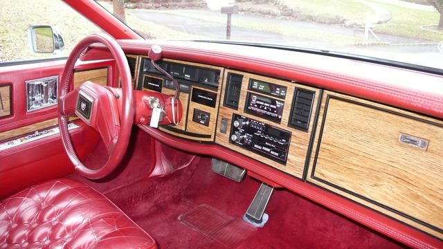 1984 Cadillac Eldorado Biarritz - 18416767 - 17