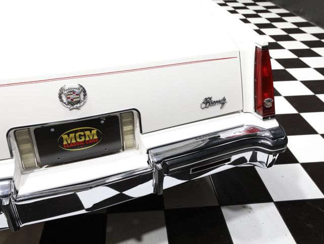 1984 Cadillac Eldorado Biarritz WHITE OVER RED GREAT CONDITION - 22985794 - 19