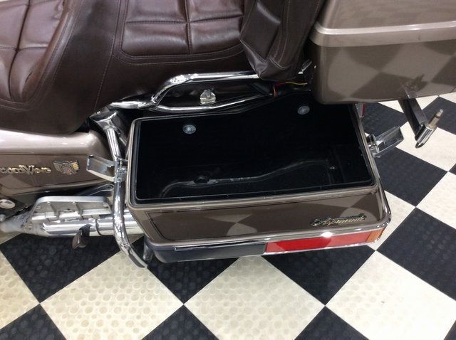 1984 Honda   - 22872012 - 9