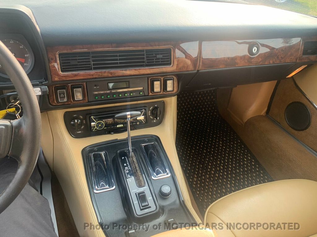 1984 Jaguar XJS Coupe SUPER CLEAN W/NEW LEATHER KIT,WOOD KIT AND HEADLINER.  - 20415793 - 16