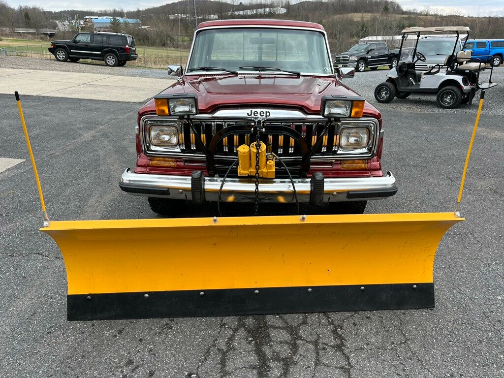 1984 Jeep J10 Pickup J10 long bed 4x4 with Snow Plow System - 22393501 - 9
