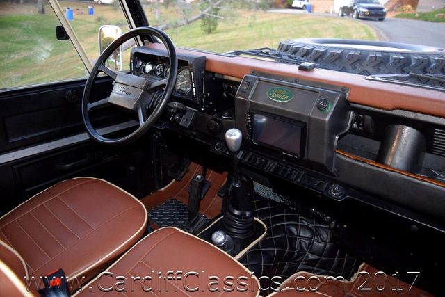 1984 Land Rover Defender  - 17156607 - 9