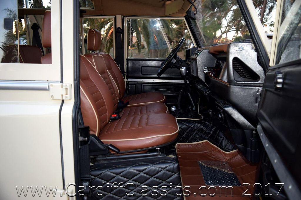 1984 Land Rover Defender  - 17156607 - 12