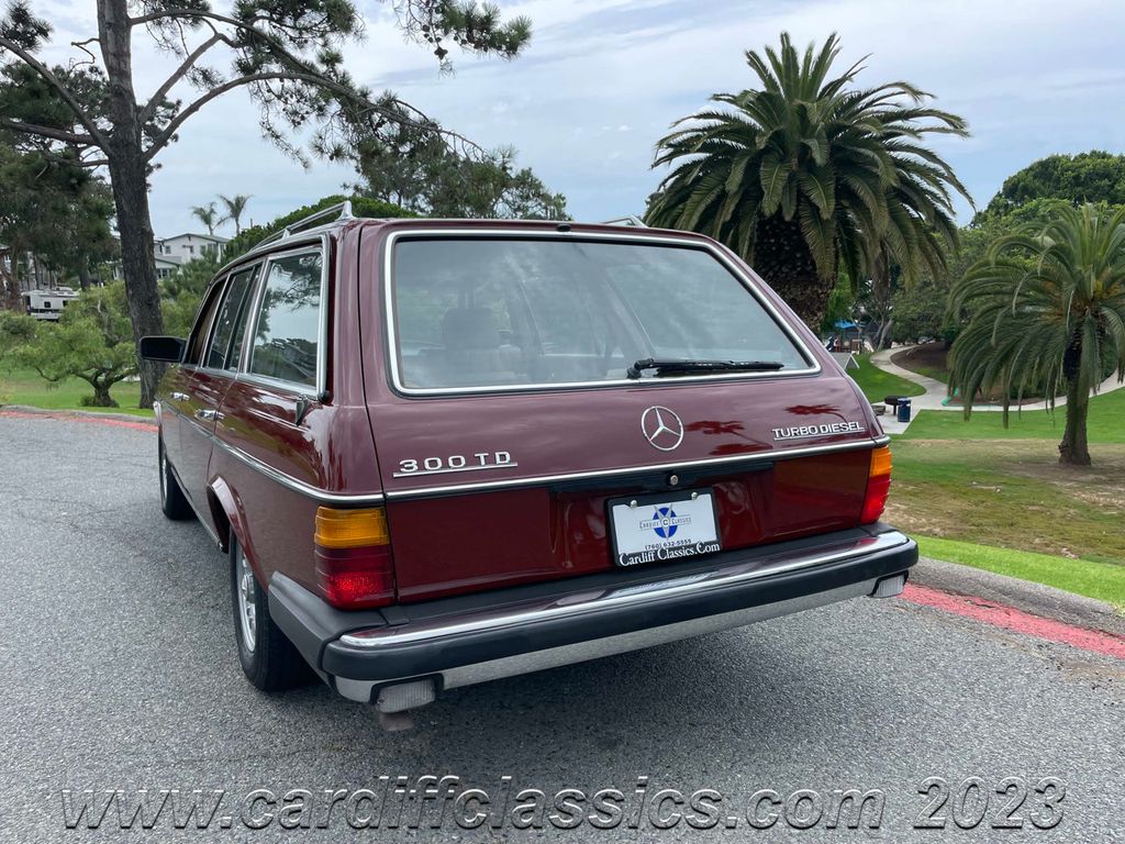 1984 Mercedes-Benz 300TD Wagon  - 22042863 - 10