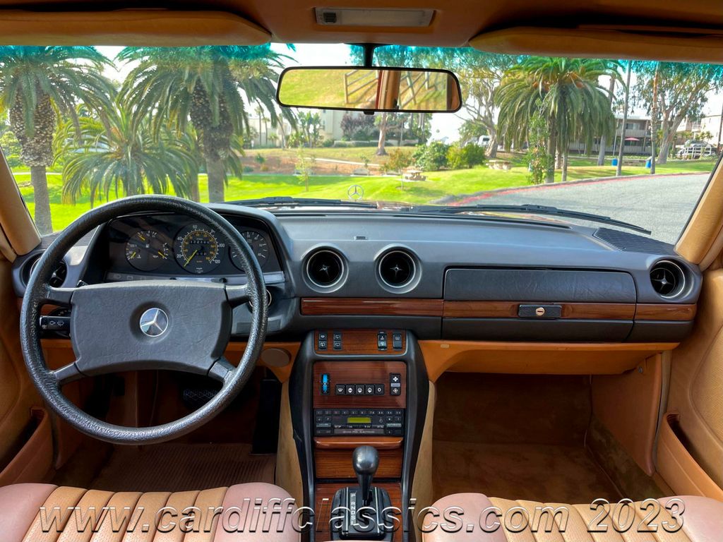 1984 Mercedes-Benz 300TD Wagon  - 22042863 - 18