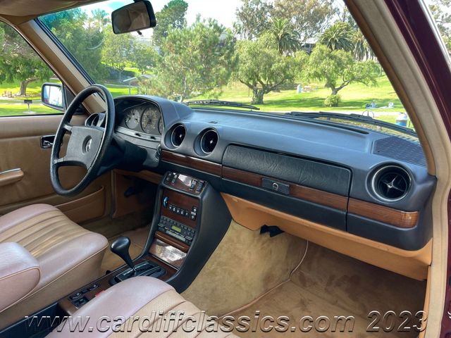 1984 Mercedes-Benz 300TD Wagon  - 22042863 - 19