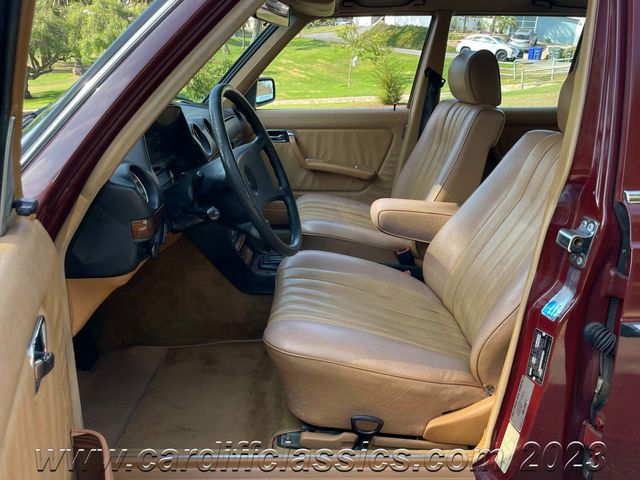 1984 Mercedes-Benz 300TD Wagon  - 22042863 - 20