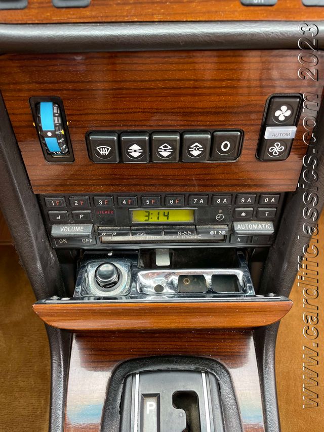 1984 Mercedes-Benz 300TD Wagon  - 22042863 - 24