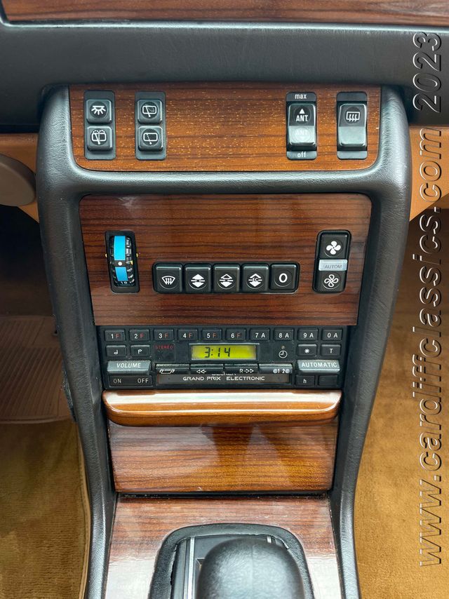 1984 Mercedes-Benz 300TD Wagon  - 22042863 - 25