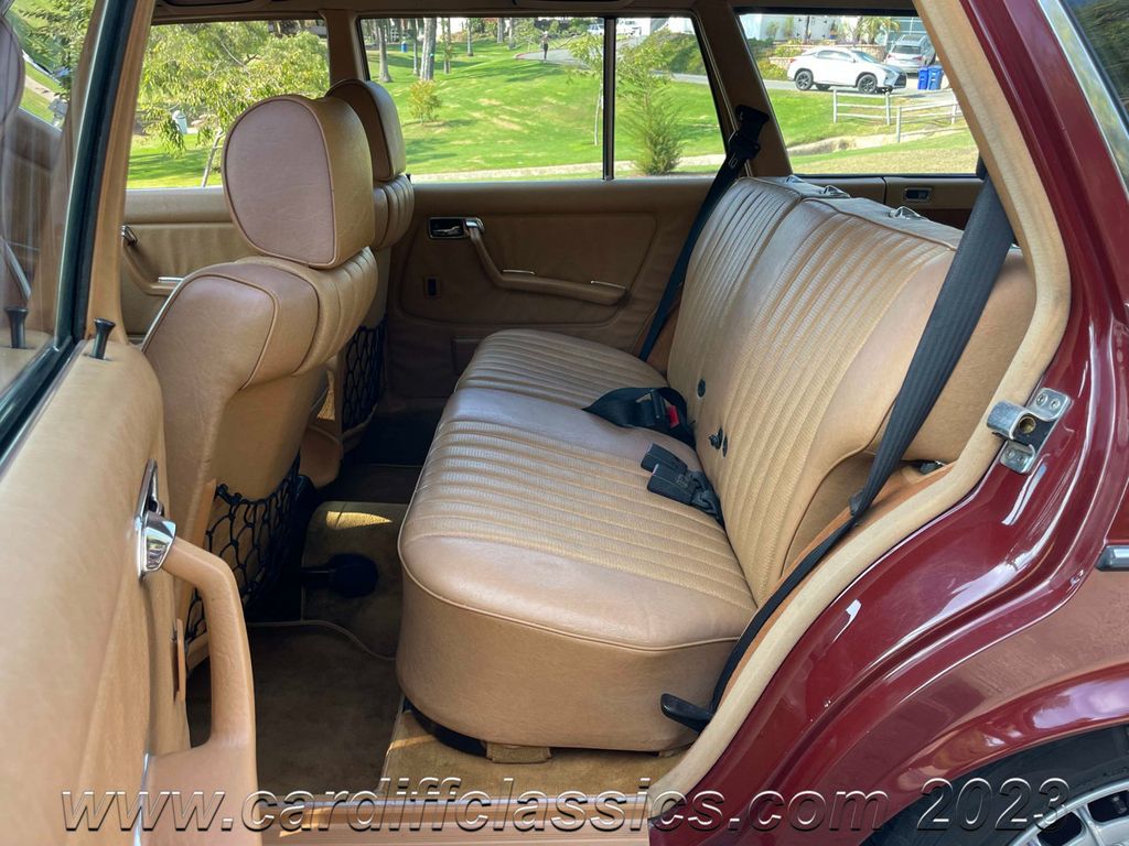 1984 Mercedes-Benz 300TD Wagon  - 22042863 - 27