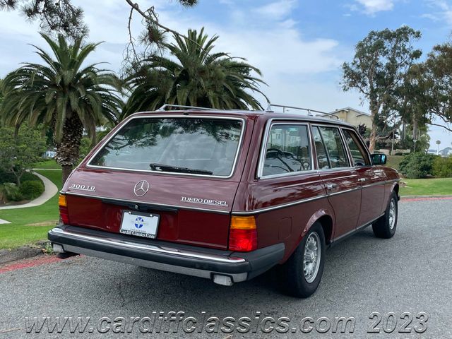 1984 Mercedes-Benz 300TD Wagon  - 22042863 - 5