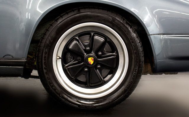 1984 Porsche 911 CARRERA TARGA - 15216564 - 15