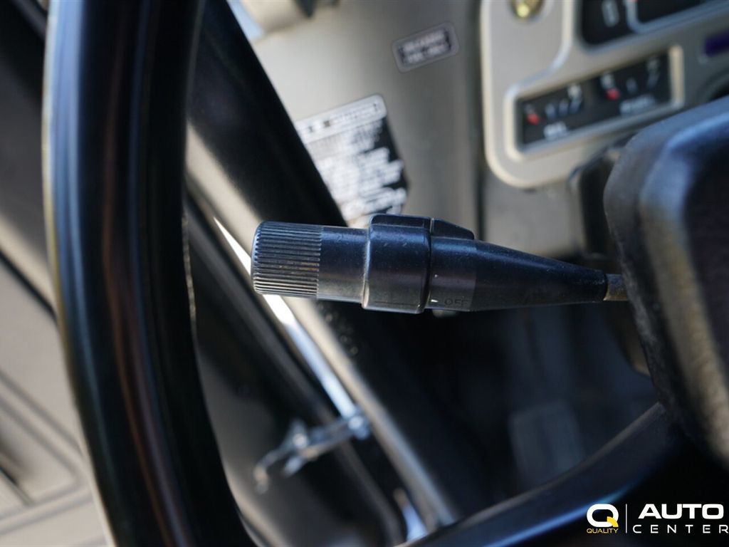 1984 Toyota Land Cruiser  - 22889861 - 24