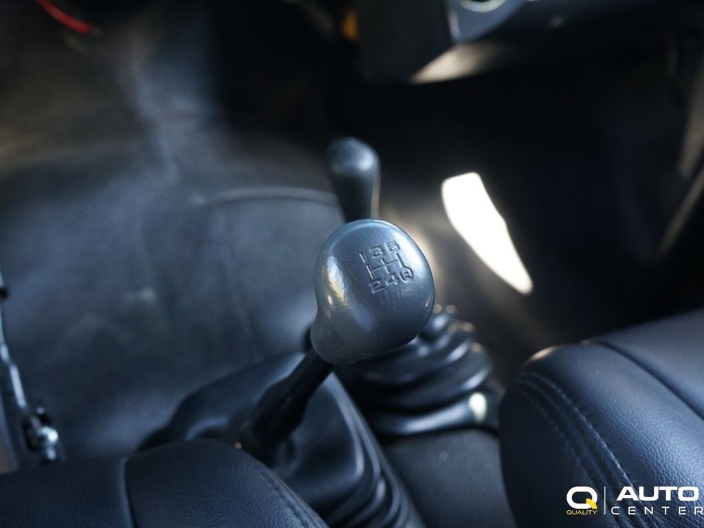 1984 Toyota Land Cruiser  - 22889861 - 33