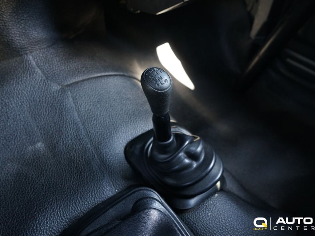 1984 Toyota Land Cruiser  - 22889861 - 34