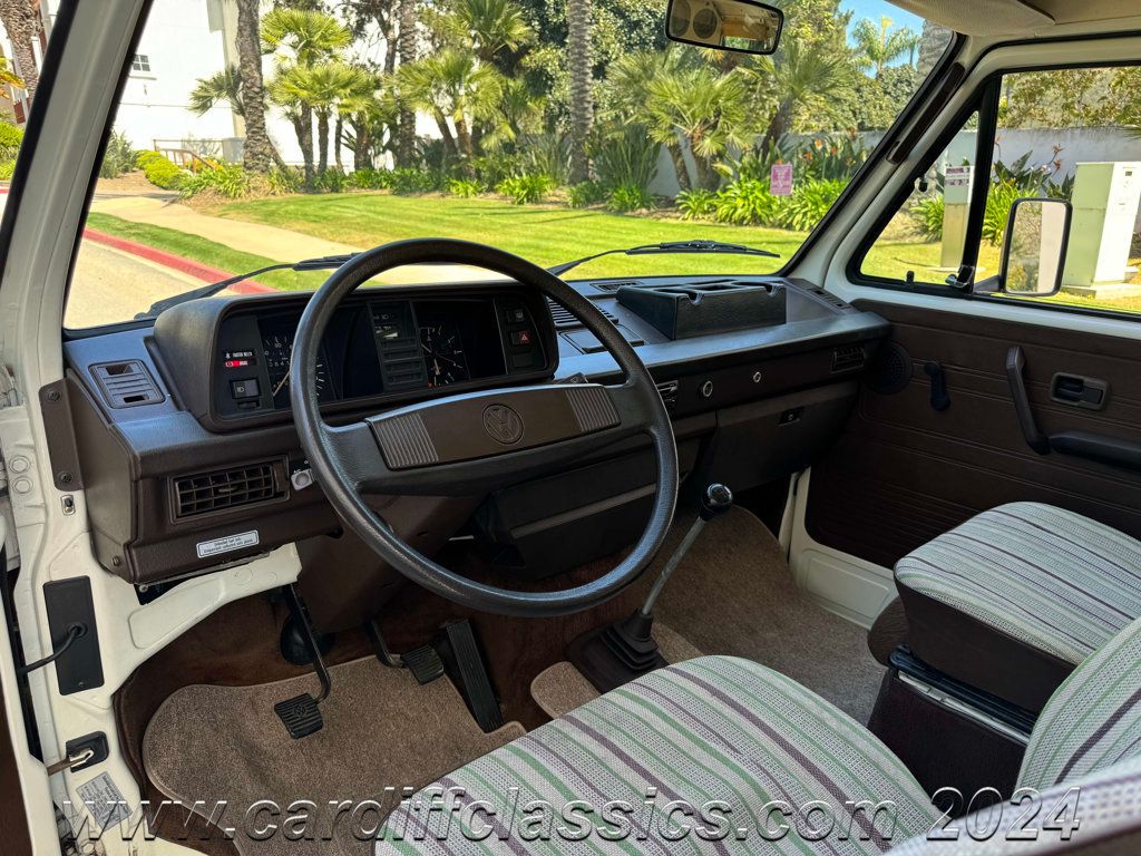 1984 Volkswagen Vanagon Camper  - 22421423 - 1