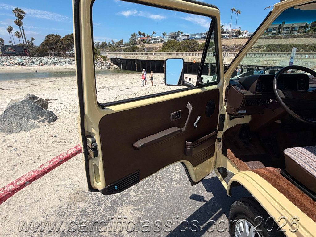 1984 Volkswagen Vanagon Westfalia Camper  - 23037142 - 25