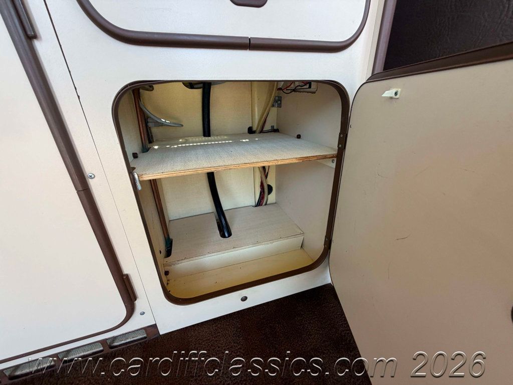 1984 Volkswagen Vanagon Westfalia Camper  - 23037142 - 87