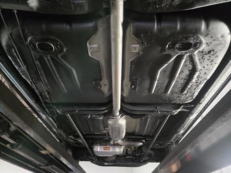 1985 Buick Riviera Base 2dr Coupe - 22941969 - 17