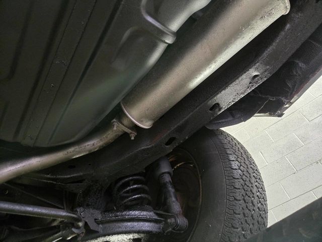 1985 Buick Riviera Base 2dr Coupe - 22941969 - 24