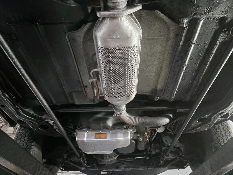 1985 Buick Riviera Base 2dr Coupe - 22941969 - 28